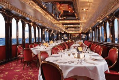 Thumbnail for Dîner Croisière à Paris : Découvrez l’Expérience Gastronomique de Luxe Inoubliable